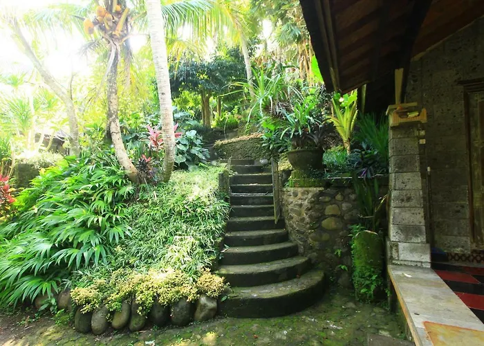 Tegal Pendet With River Views Guest house 3*