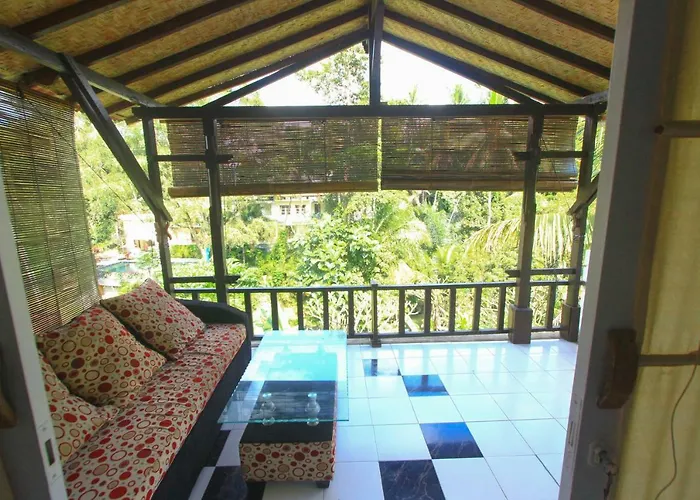 Tegal Pendet With River Views Guest house 3*